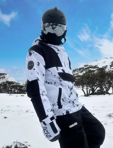 Vista 4 de GSOU SNOW Chaqueta de esquí para hombre, abrigo de nieve para snowboard, cálido, invierno, impermeable, con capucha