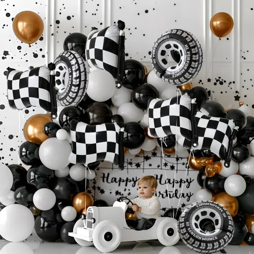 Vista 3 de 12 globos de aluminio de automóvil de carreras blanco y negro, globos a cuadros con bandera a cuadros y globos de neumáticos de rueda caliente