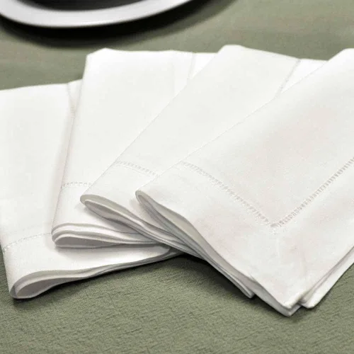 Vista 5 de Bumblebee Linens Servilletas de cena con dobladillo de mezcla de algodón de lino blanco - Juego de 4 servilletas de tela con dobladillo de escalera