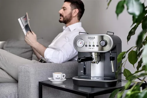 Vista 4 de Gaggia Carezza De Luxe - Máquina de café expreso, 47 onzas, color plateado