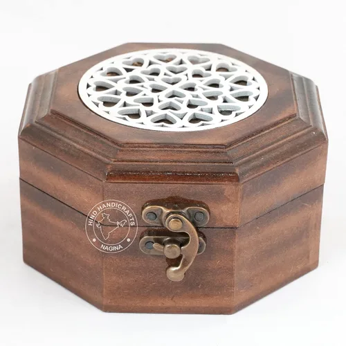 Vista 46 de Urna de madera antigua hecha a mano con grabado del árbol de la vida tallada a mano para mujeres y hombres, joyas Acentos de decoración del hogar