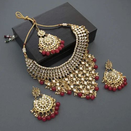 Vista 6 de Aheli Elegant Indian Wedding Wear Faux Kundan Studded Choker Necklace with Maang Tikka Set Ethnic Fashion Jewelry for Women