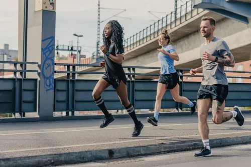 Vista 3 de CEP Calcetines deportivos para correr 4.0 para mujer, corte redondo, calcetines de corte medio, Estampado De Animales Cielo/Blanco