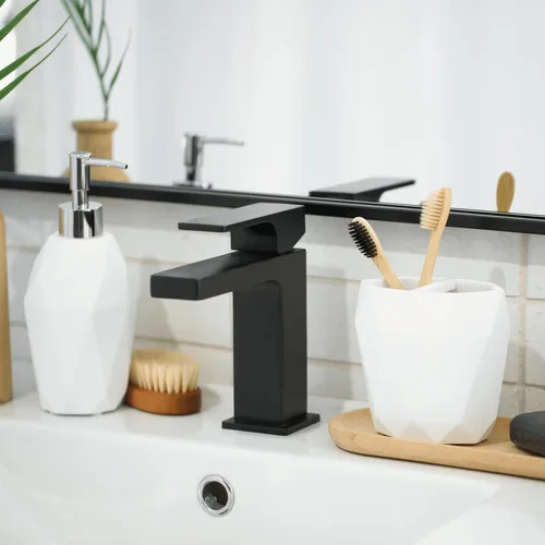 Vista 2 de Essentra Home Modern White Collection Dispensador de jabón con bomba de metal cromado – 12oz
