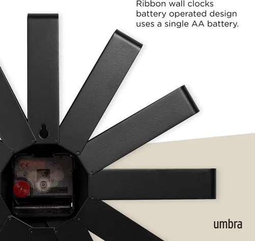 Vista 4 de Umbra - Reloj de pared en bandas