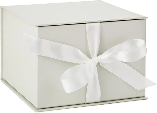 Vista 10 de Hallmark Caja de regalo mediana con tapa y relleno de papel triturado (caja negra de 7 pulgadas) para bodas, graduaciones, cumpleaños, día
