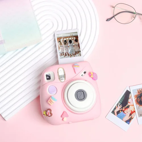 Vista 3 de Funda para cámara instantánea, funda ligera con correa para el hombro, funda protectora de silicona suave adecuada para Instax Mini 7 Plus (postre)