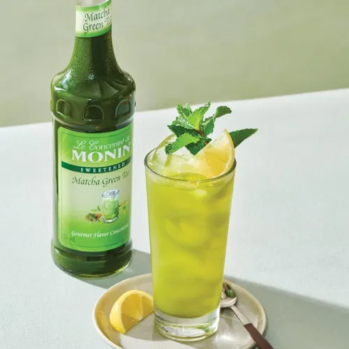 Vista 7 de Monin - Concentrado de té verde matcha, hecho con polvo matcha japonés orgánico, 40 mg de cafeína por porción, ideal para café con leche, limonadas