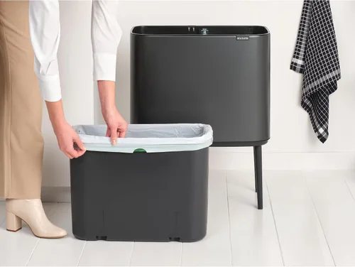 Vista 4 de Brabantia Bo Cubo de Basura - 1 x Cubo Interior de 9.5 Galones (Gris Confiado) Cubo de Basura/Reciclaje, Compartimento Extraíble + Bolsas Gratis