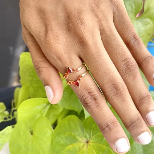 Vista 7 de Anillo de compromiso con forma de corona de granate rojo para mujer, anillo de compromiso con acabado de oro de 14 quilates