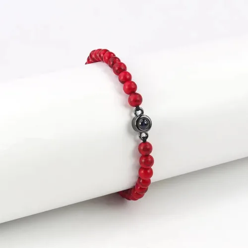 Vista 9 de Elegante pulsera de proyección de cristales que muestra I Loves You en 100 idiomas, gran regalo para amantes y parejas de uso diario