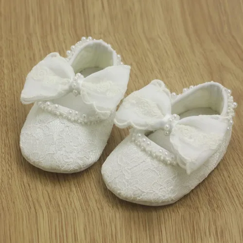 Vista 3 de Nihao Baby Conjunto de zapatos de bautismo y diadema blancos para niñas