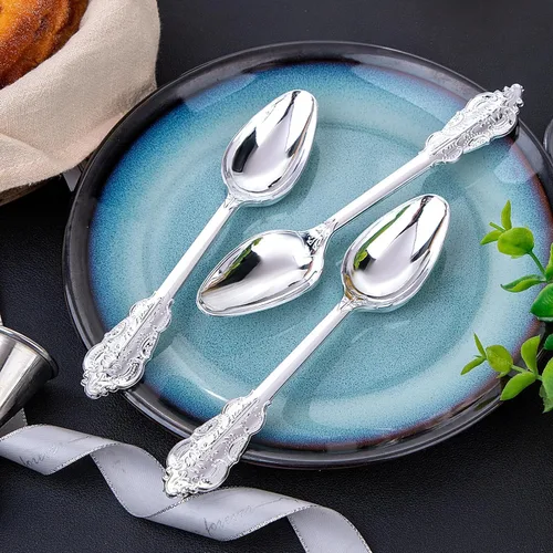 Vista 2 de WDF 100 cucharas de plástico plateadas desechables, cubiertos de plata barrocos de 6.93 pulgadas para pastel de postre, cucharas de plástico