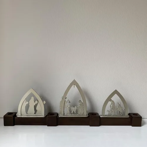 Vista 2 de Cathedral Art Abbey & CA Gift Nativity Adviento con juego de velas en caja, multicolor
