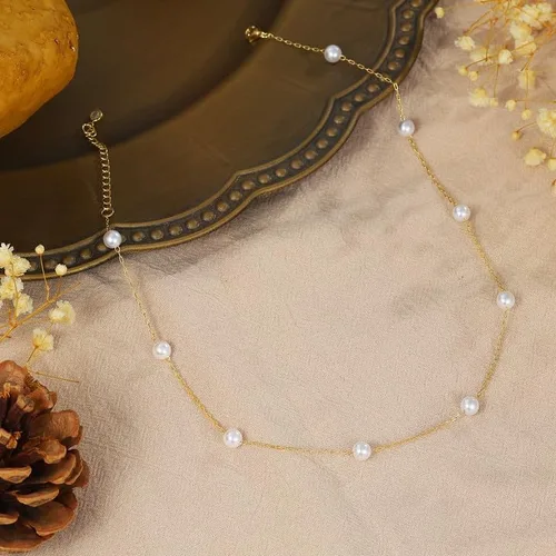Vista 6 de Gargantilla de perlas para mujer, delicada cadena de perlas chapada en oro de 14 quilates, joyería de oro simple y moderna, regalo para niñas