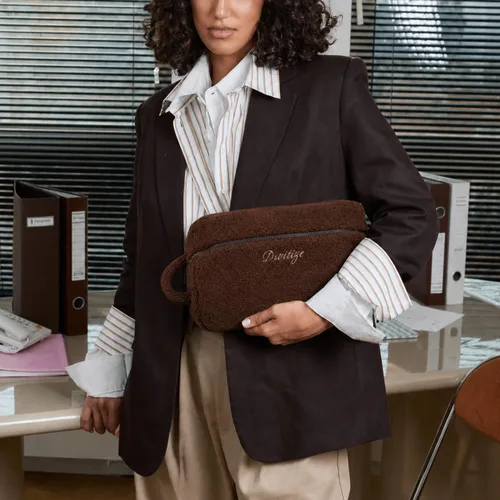 Vista 2 de Divitize Bolsa de viaje para herramientas para el cabello compatible con Dyson Airwrap Travel Case, se adapta a la bolsa de secador de pelo Peluche