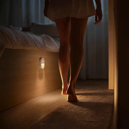 Vista 7 de Lyridz Luz nocturna recargable, luz nocturna con batería con sensor de movimiento, mini luz LED adhesiva, brillo regulable de 1-20 lm para baño