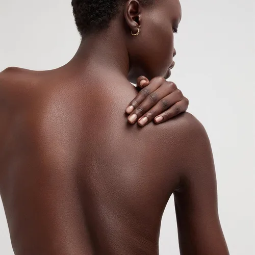 Vista 6 de goop Beauty Body Butter Loción para piel seca Mantequillas nutritivas y extractos botánicos Crema hidratante y reafirmante 6.1 onzas líquidas