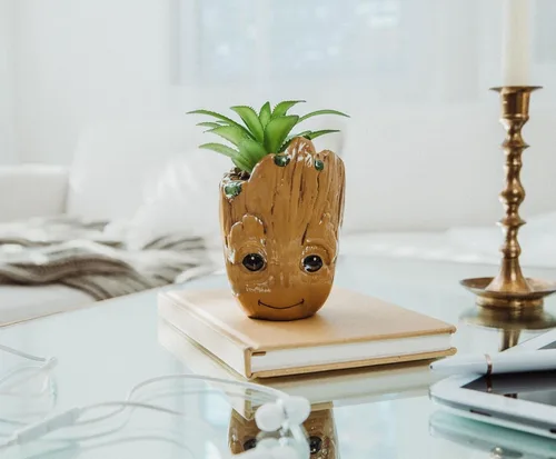 Vista 8 de Marvel Studios I Am Groot - Mini maceta de cerámica de 3 pulgadas con suculentas artificiales, maceta pequeña, plantas de interior de imitación