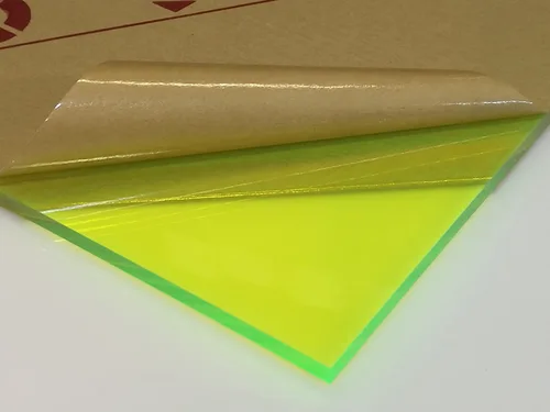 Vista 2 de Hoja de plexiglás acrílico de neón fluorescente verde de 1/4" (0.236") 23.875"x11.875" fundido 0.236 in de grosor tamaño nominal Azm