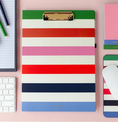 Vista 5 de kate spade new york Portapapeles de tapa dura con clip de perfil bajo, padfolio profesional incluye bloc de notas rayado, trabilla para bolígrafo