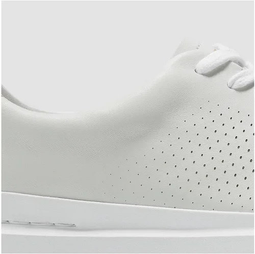 Vista 104 de Cole Haan Tenis Grandpro Rally con corte láser para hombre