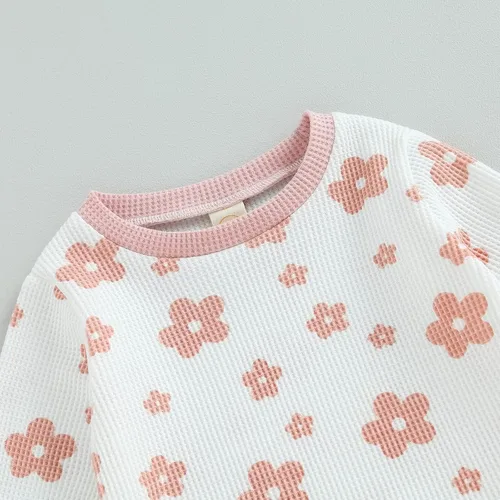 Vista 4 de KtwHarnu Conjunto de sudadera de manga larga con cuello redondo y estampado de corazón para bebé, pantalones de cintura elástica, conjunto
