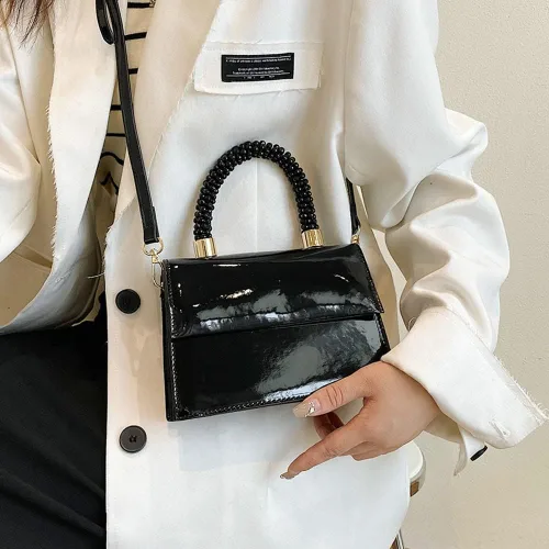 Vista 3 de Bolso Hobo brillante para mujer, estilo retro, de charol, bolso de hombro con cuentas de diseñador, bolsos de mano, bolso elegante para fiesta