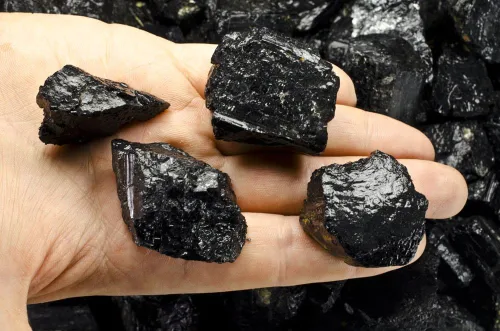 Vista 6 de Fantasia Materiales 1 libra de piedras ásperas de turmalina negra de la India