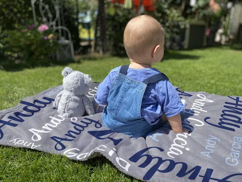 Vista 2 de Yoke Style Mantas de bebé personalizadas para bebés niñas/niños, manta de envolver con nombre personalizado, regalos para recién nacidos, niños