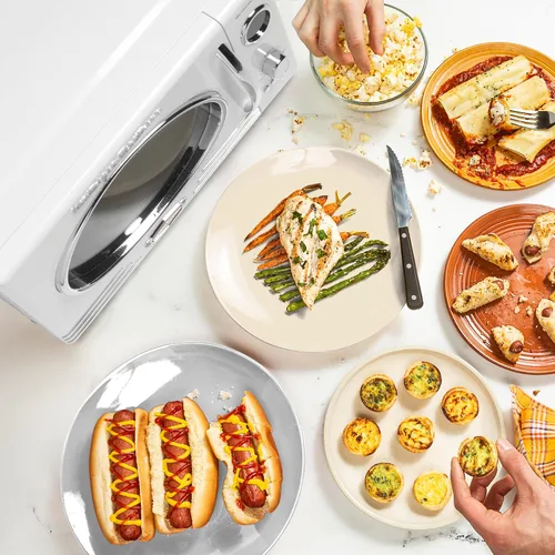 Vista 54 de Nostalgia Horno microondas retro compacto para encimera, 0.7 pies cúbicos, 700 vatios con pantalla digital LED, bloqueo para niños, interior fácil
