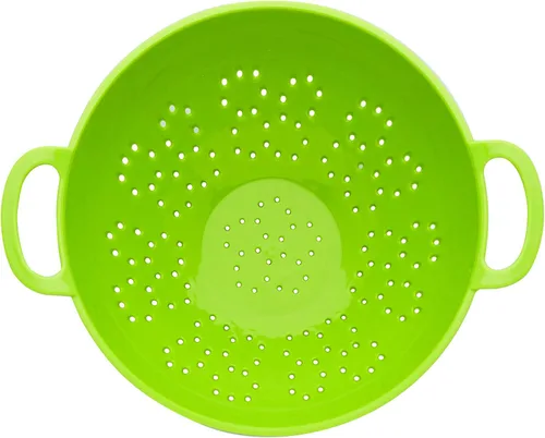 Vista 4 de Farberware Healthy Eating - Juego de 3 piezas con mini colador con cuchillo de pelar, alfombrilla de corte pequeña
