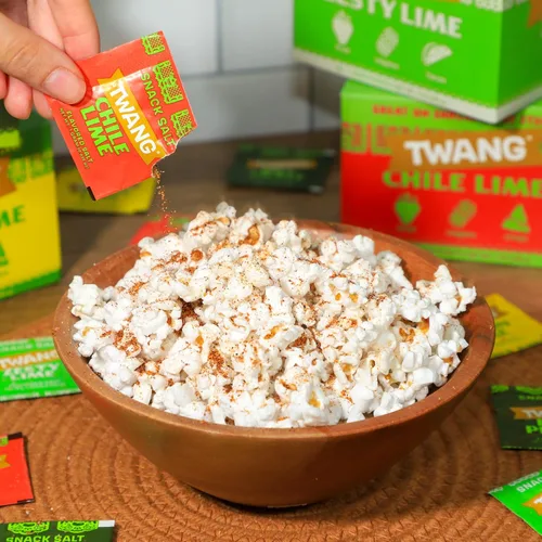 Vista 6 de Twang erz Snack Topping, Chile Lime, paquetes de 0.04 oz (paquete de 200)