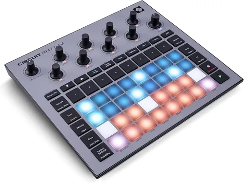 Vista 2 de Novation Circuit Rhythm: Sampler y groovebox con ocho pistas de muestras para crear y realizar beats