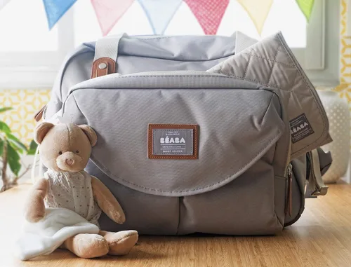 Vista 3 de Beaba Geneva - Bolsa de pañales multifunción para bebé, incluye correa extraíble para cochecito, cambiador y bolsa aislada, (gris)