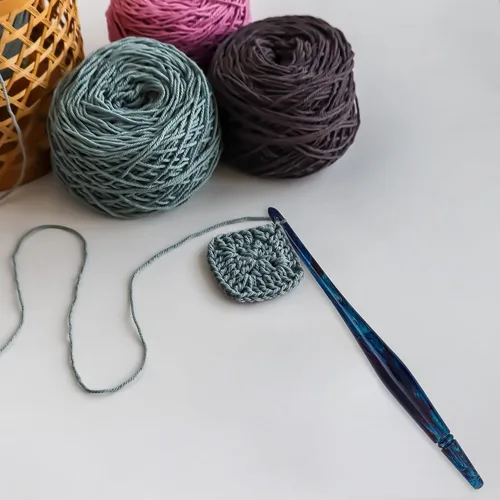 Vista 6 de Ommi - Ganchos de ganchillo con mango ergonómico, gancho de ganchillo hecho a mano de 7 pulgadas, aguja de tejer, tejido de hilo para manualidades
