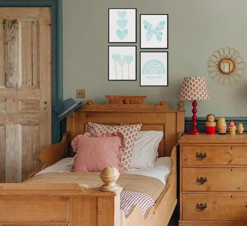 Vista 3 de ULEGIE Decoración de Habitación para Niña Pequeña, Arte de Pared Azul para Habitación de Niñas Nursery Sueña en Grande Juego de 4 Impresiones