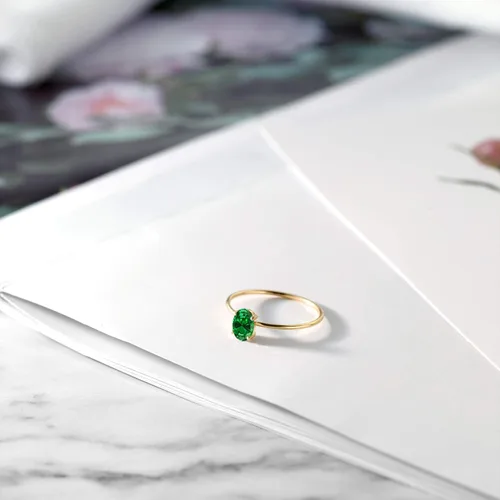 Vista 5 de Gem Stone King Anillo de compromiso de esmeralda simulada de oro amarillo de 10 quilates para mujer