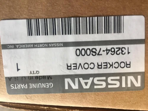 Vista 3 de Genuine Nissan Parts - Tapa de válvula Rt (13264-7S000)