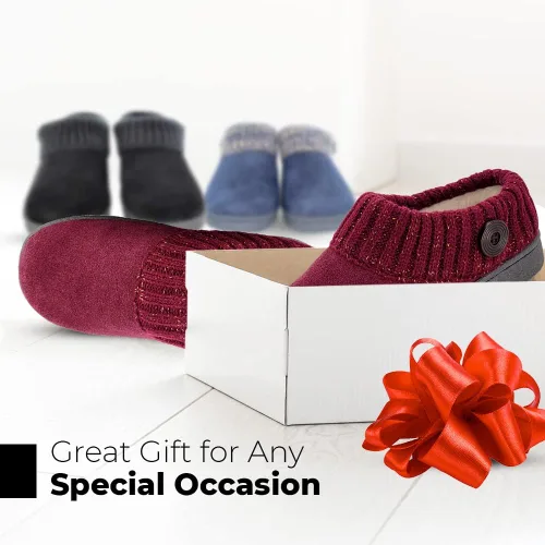 Vista 7 de Clarks Pantuflas de gamuza con cuello de suéter de punto para mujer, forro de piel sintética para interiores y exteriores, suela TPR y plantilla