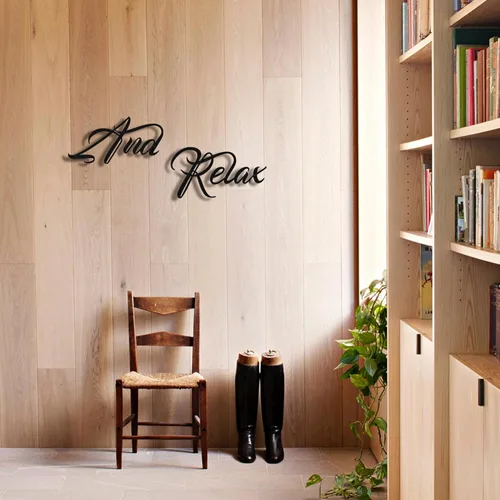 Vista 4 de LIYAOLI Arte de Pared de Metal Negro Relajante, Letrero de Relajación Moderno Decoración de Letras para Baño, Letrero Decorativo de 3D en Metal