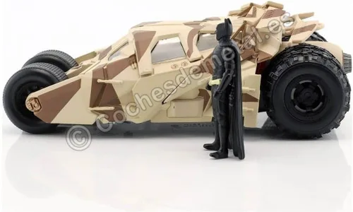 Vista 3 de Jada Toys 1:24 2008 Dark Knight Camouflage Batmobile - Coche fundido a presión con figura de Batman de 2.75 pulgadas, juguetes para niños y adultos