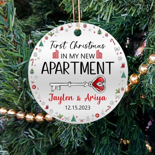 Vista 4 de Adorno personalizado para árbol de Navidad con nombre y año, regalo para mi nuevo apartamento, adorno personalizado para primera Navidad en un nuevo