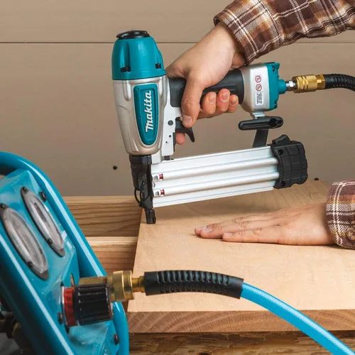 Vista 8 de Makita AF506-R Clavadora neumática de calibre 18 de 2 pulgadas (renovada)