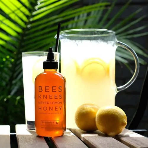 Vista 4 de Bees Knees - Juego de regalo dúo de miel picante + rodillas de abejas Meyer y miel de limón