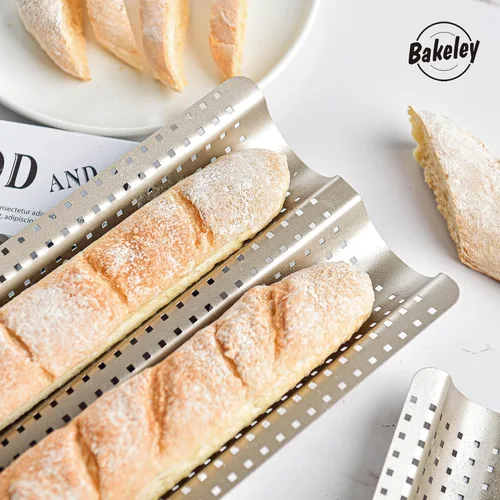 Vista 5 de Pan de baguette francés, bandeja perforada para hornear baguette de 2 panes, 14.75 x 9.45 pulgadas, sartén antiadherente ultraventilada para hornear