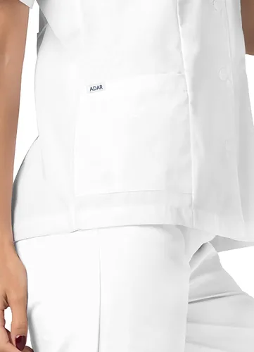 Vista 4 de Adar Universal Scrubs para mujer Cuello de solapa abotonado Scrub Top