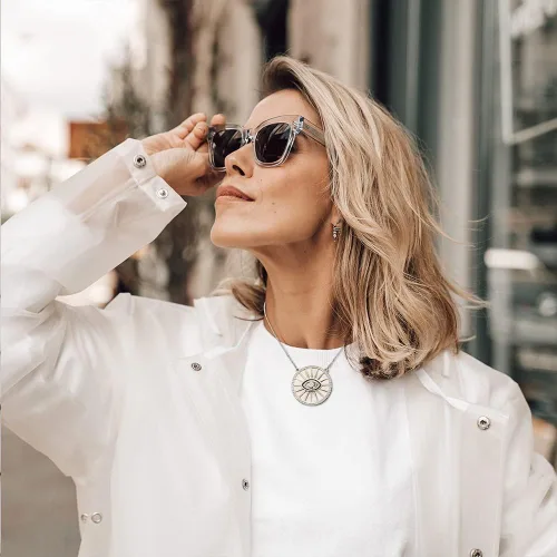 Vista 3 de Rachel Roy - Collar con dije de protección de disco arcoíris chapado en oro para mujer, regalo de buena suerte, joyería de moda., Chapado en oro