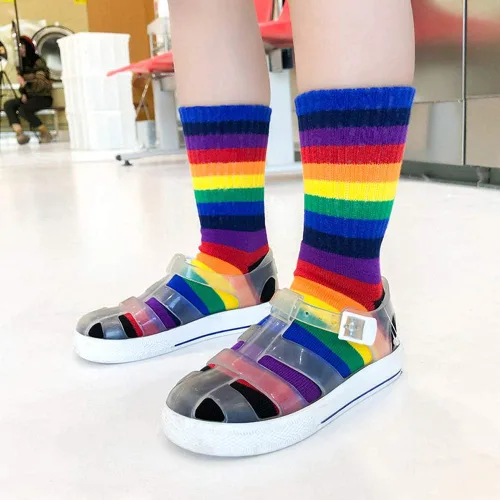 Vista 7 de EIAY Shop Calcetines de algodón con rayas arcoíris para niños y niñas grandes