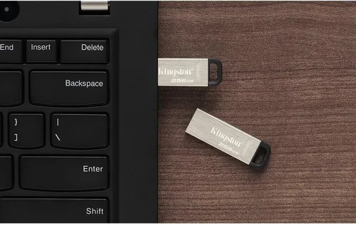 Vista 5 de Kingston Unidad flash USB de 64 GB 200 MB
